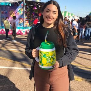 Meet your Posher, Hanna